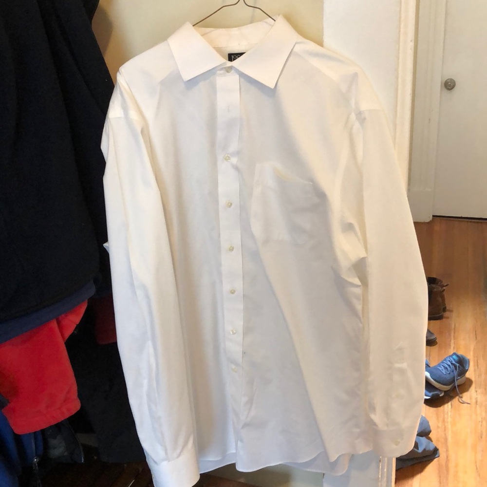 White dress shirt